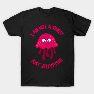 Am I Not A Sweet Jellyfish? Mauve Stinger Jellyfish Design Gift Ideas Evergreen T-Shirt